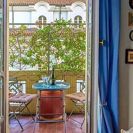 Alojamento de Acomodação e Pequeno-almoço A Casa Armenia 4*